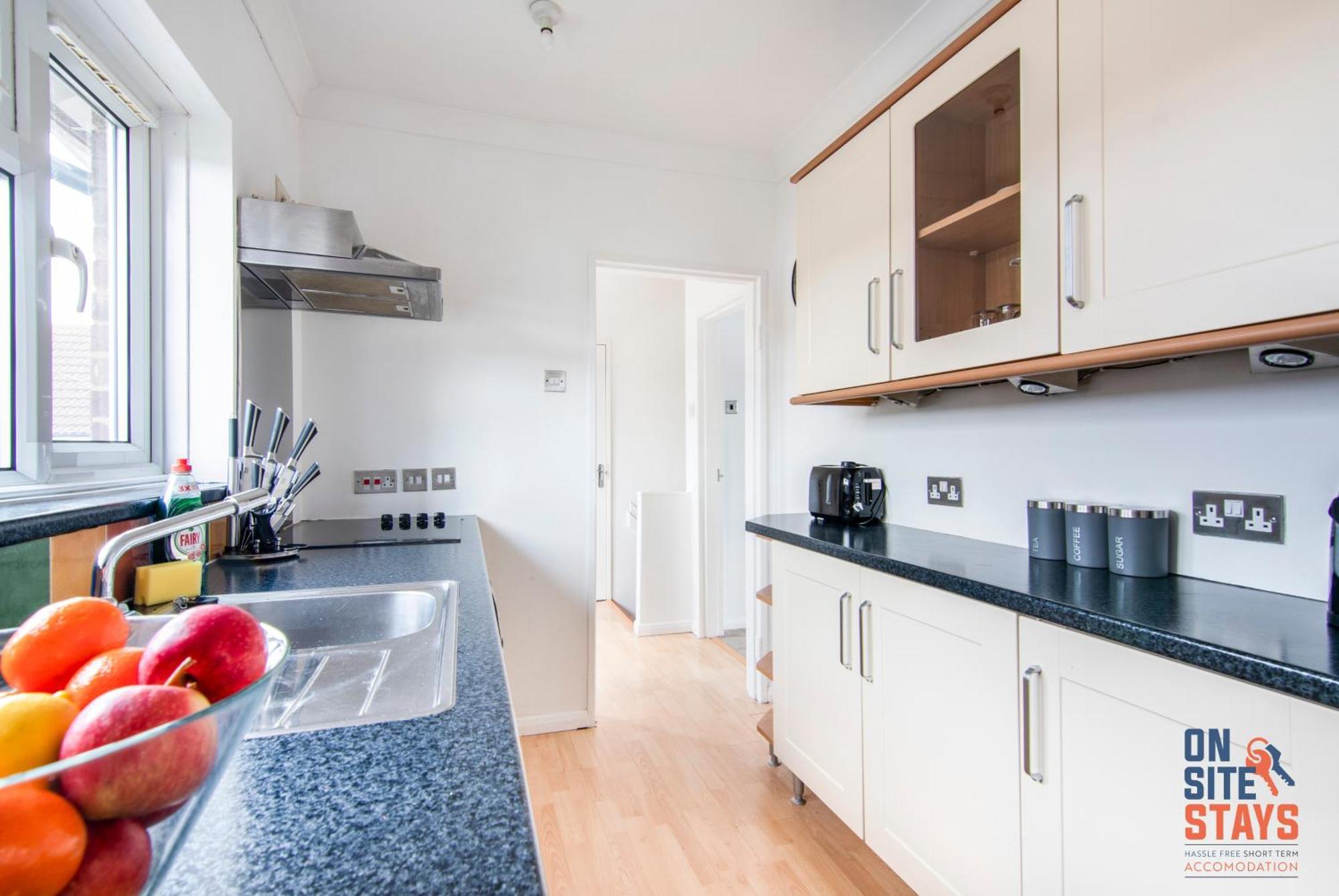 Onsitestays - Cosy 2-Bedroom Apartment With Private Entrance & Long Stay Prices Gravesend Kültér fotó