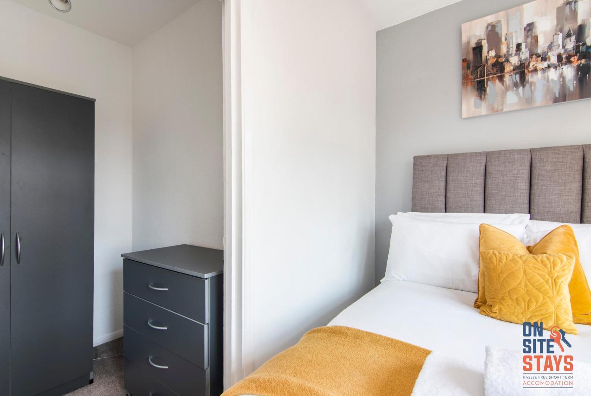 Onsitestays - Cosy 2-Bedroom Apartment With Private Entrance & Long Stay Prices Gravesend Kültér fotó