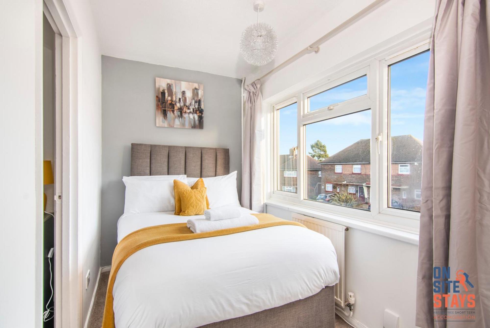 Onsitestays - Cosy 2-Bedroom Apartment With Private Entrance & Long Stay Prices Gravesend Kültér fotó